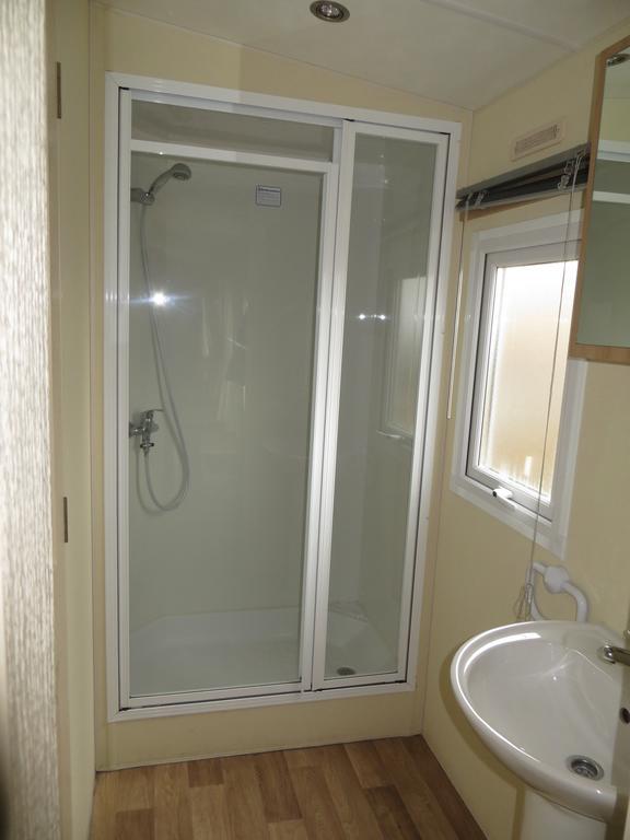 Hebergement Dans Un Domaine A Litteau Ngoại thất bức ảnh